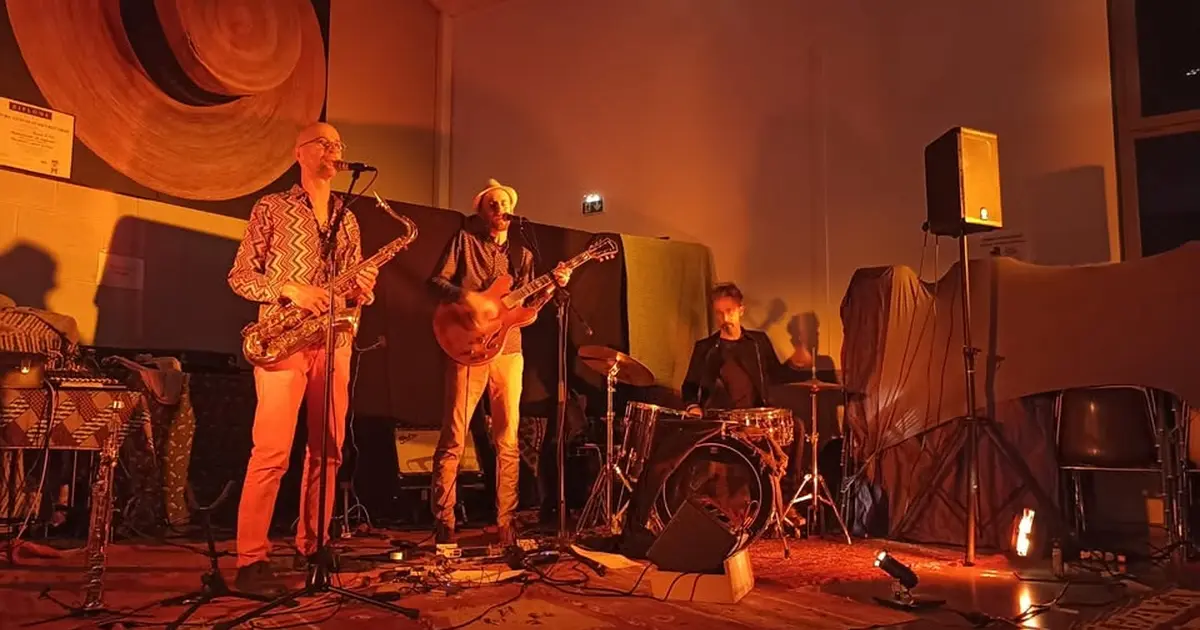 Concert Blues Saharien Jazz Et Chant Poétique