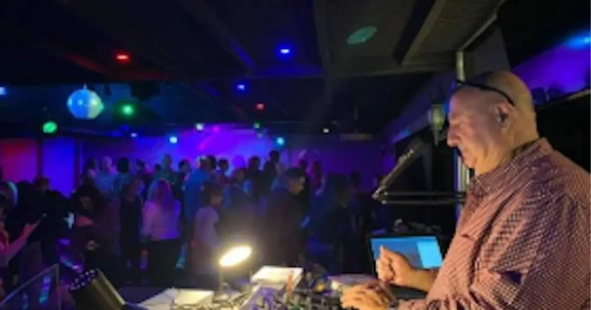 Concert chez Hélène à Théminettes : DJ Taxi