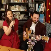 Concert de Noël acoustique sur la place Plumereau