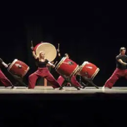 Concert de tambours japonais : Paris Taiko Ensemble