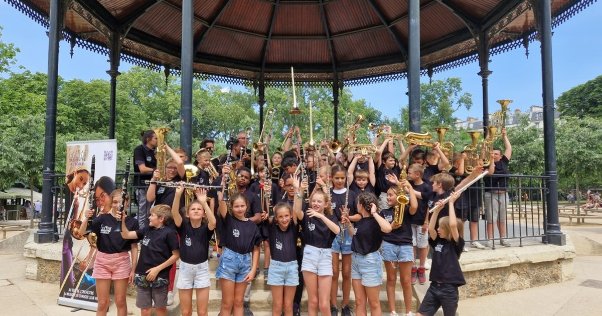 Concert des orchestres à l'école des villes de Saint-Benoît-la-Forêt (37) et de Flixecourt (80)
