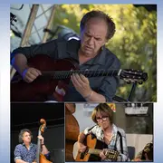 Concert Djangophil en trio à l'Ébénisterie en extérieur devant la salle