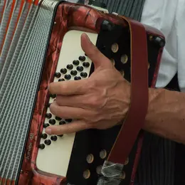 Concert du groupe Zizanis au Tympan