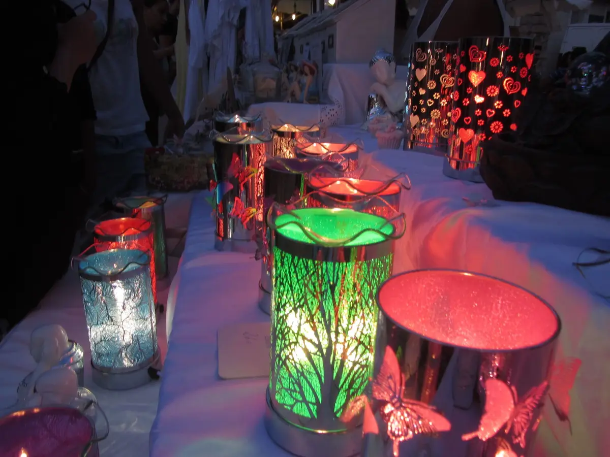 Concert et marché nocturne des créateurs à la Couronne