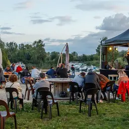 Concert Hop corner