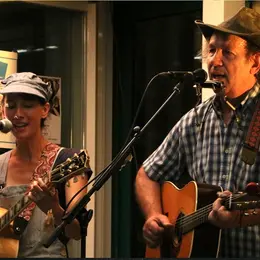 Concert live avec le duo Hoboes au Restaurant Com.D.Roy