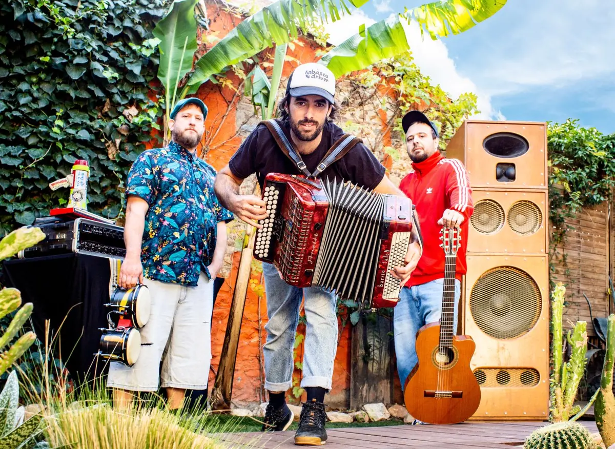 Concert Papito Collective (latin world music) à la Petit'Pause à Faycelles