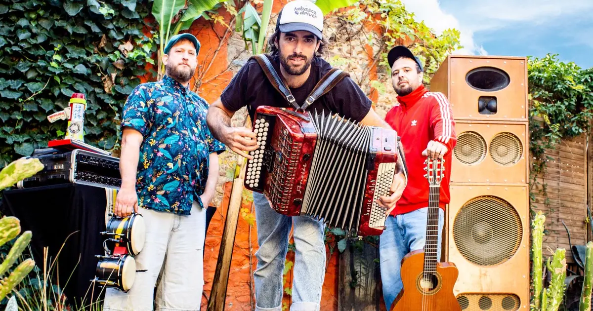 Concert Papito Collective (latin world music) à la Petit'Pause à Faycelles