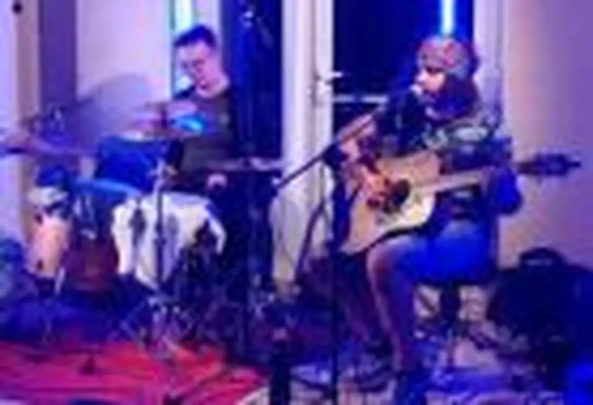 Concert - Strum & Poum