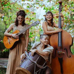 Concert Trojka Nomad