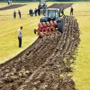 CONCOURS DE LABOUR  de TRACTEURS ANCIENS