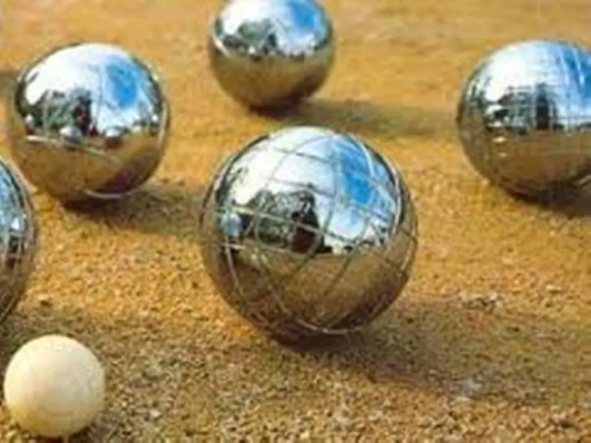 Concours de pétanque