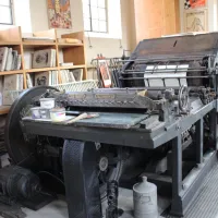 Les vieilles presses sont remises en état de marche &copy; Sandrine Bavard