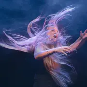 Conte « Née le 8 mars 1977 »par Céline Ripol