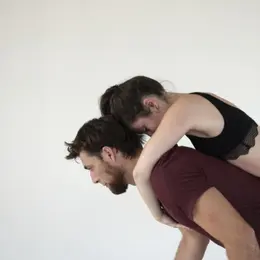 « Correspondances » acro sway duo