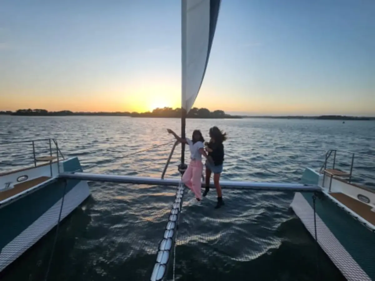 Coucher de soleil à bord d'un catamaran à Quiberon (56)