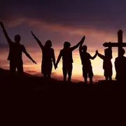 Coucher de soleil sur la côte basque en combi van privatisé