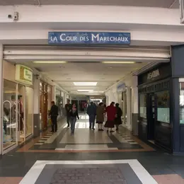 La Cour des Maréchaux