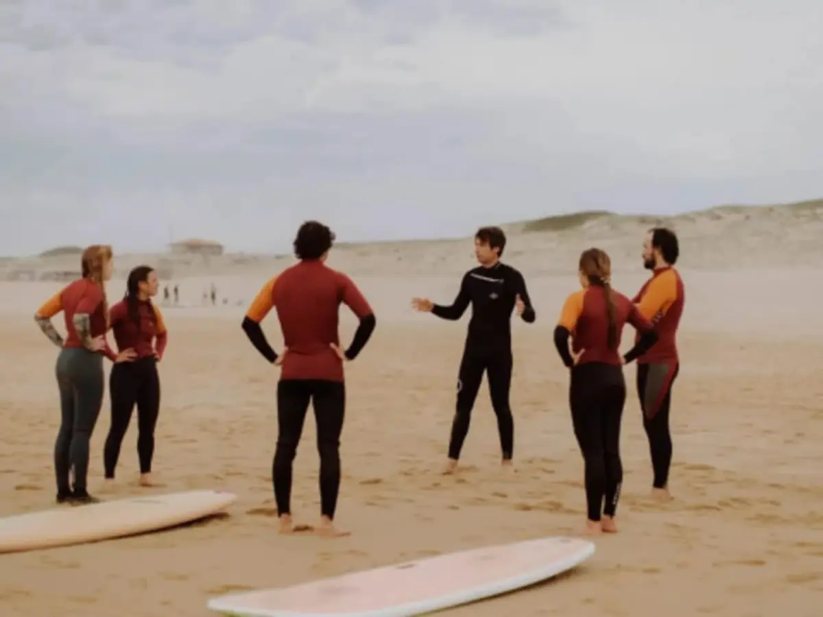 Cours collectif de surf à Seignosse (40)