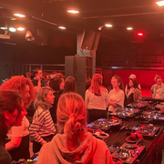 Cours d'initiation au mix digital avec Connect'Her à La Machine !