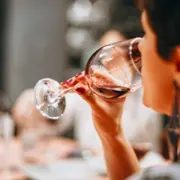 Cours d'œnologie, les bases de la dégustation à Metz (57)