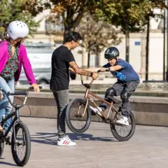 Cours de BMX Freestyle à Issy-Les-Moulineaux (92)