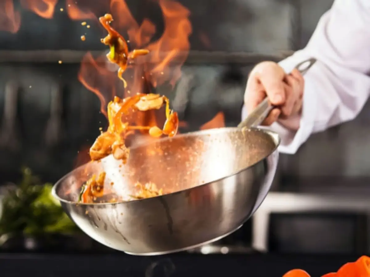 Cours de cuisine sur une péniche à Lille (59)