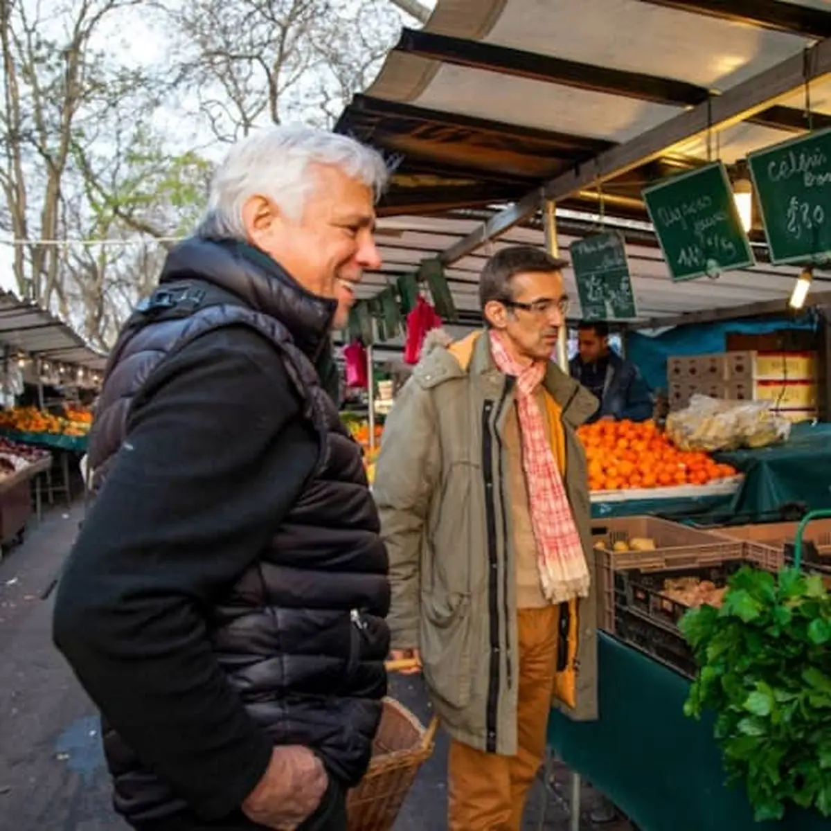 Cours de cuisine traditionnelle de Noël avec visite du marché