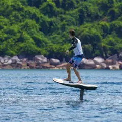 Cours de E-foil à Libourne au bord du lac des Dagueys (33)