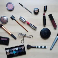 Cours de maquillage par une professionnelle à Val d'Oingt (69)