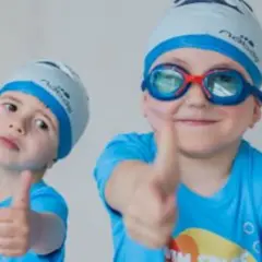 Cours de natation pour enfants à la piscine de Morangis (91)