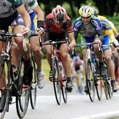 Course cycliste 82ème prix des deux ponts