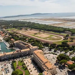 Courses hippiques à l'Hippodrome de la plage de Hyères