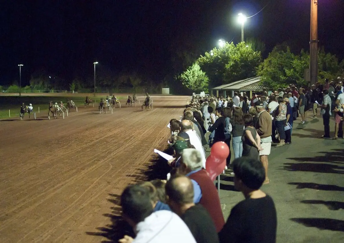 Courses hippiques en nocturne - Villeréal