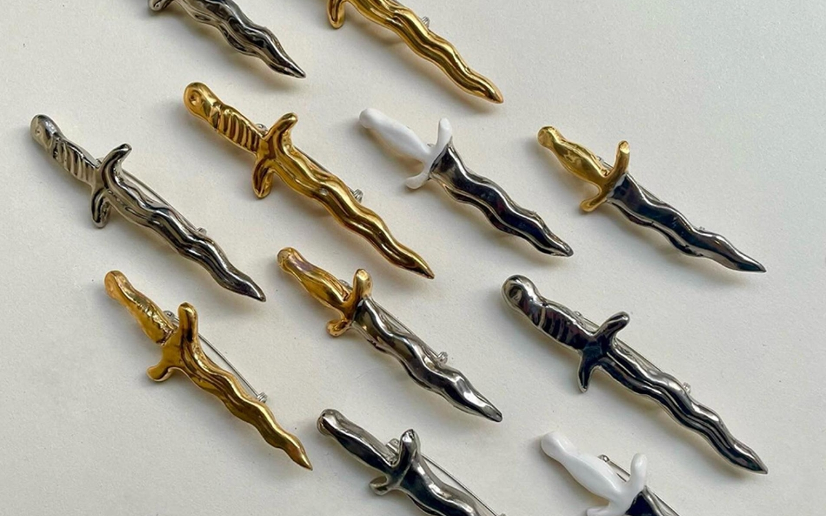 Création de broches en céramique avec Zoé Grenaudier (adultes)