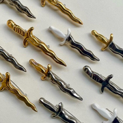 Création de broches en céramique avec Zoé Grenaudier (adultes)