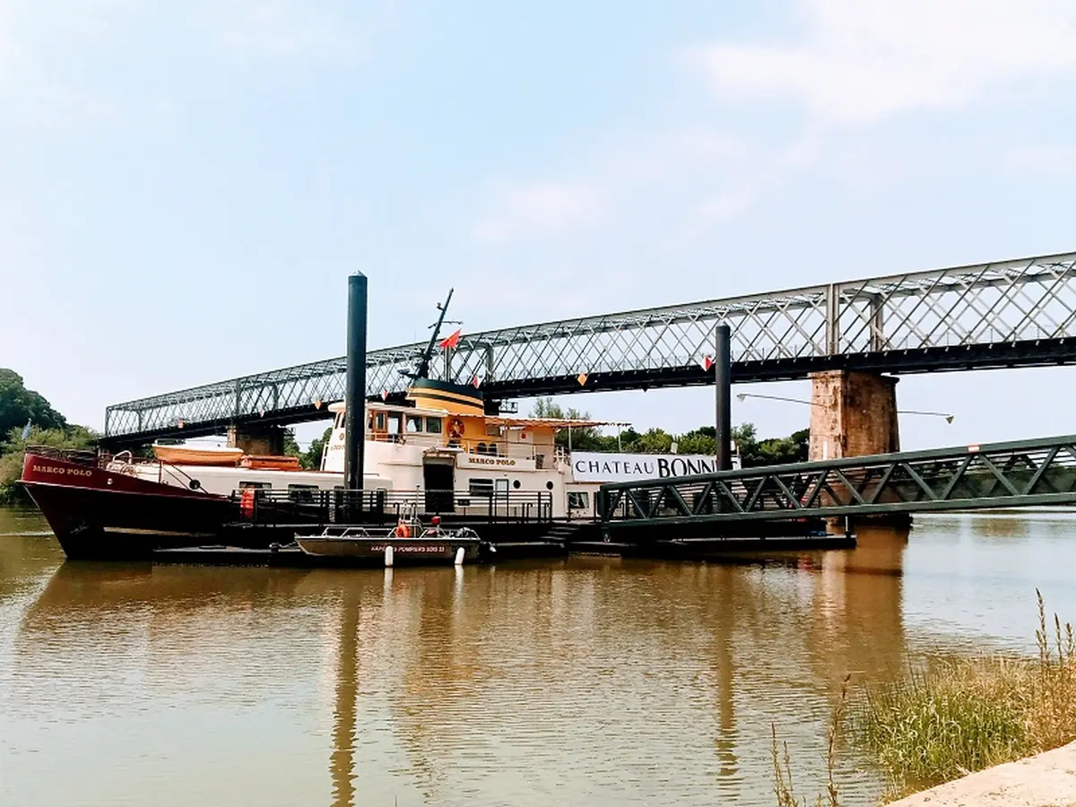 Croisière à bord du Marco Polo de Cadillac à Langon avec visite du Château Toulouse Lautrec