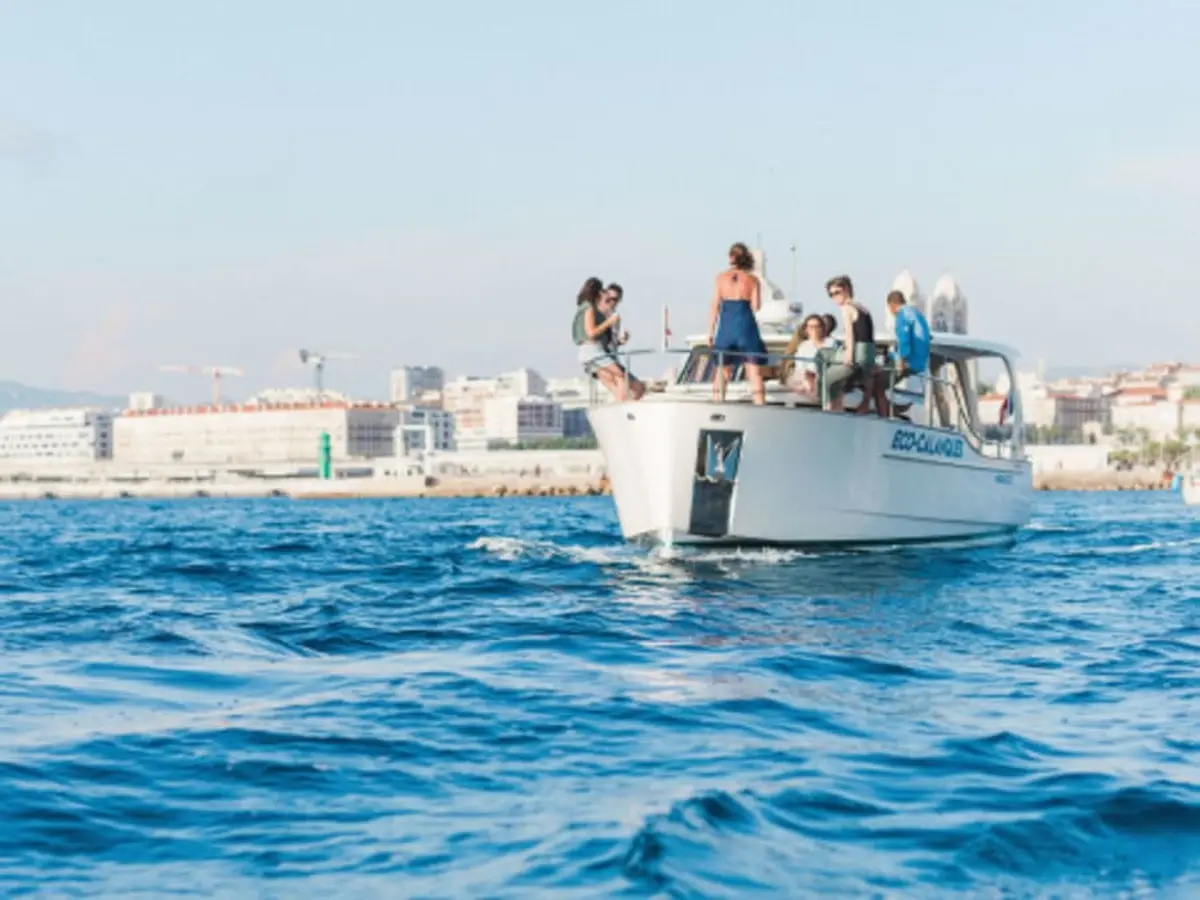 Croisière demi-journée dans les Calanques, Marseille rive gauche