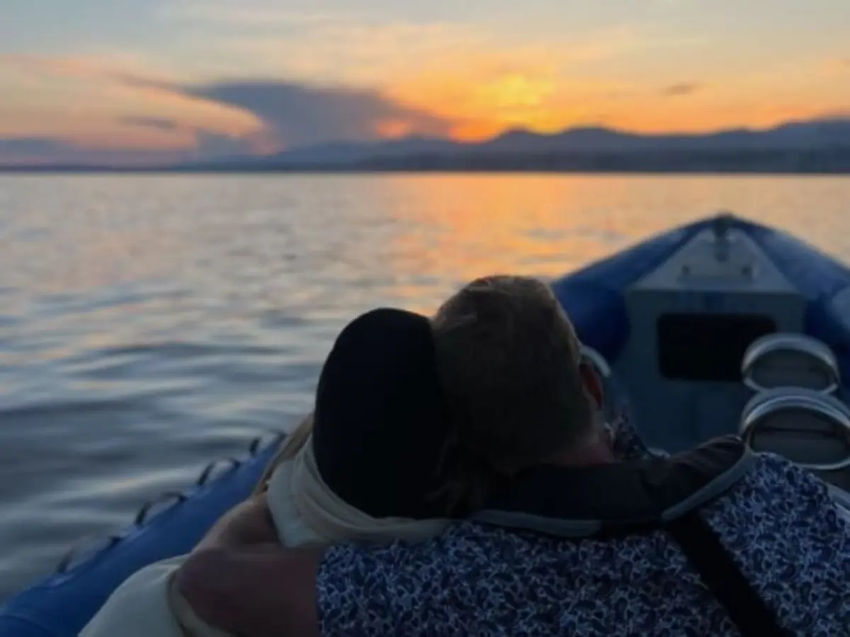 Croisière en bateau semi rigide apéritif & sunset à Nice (06)