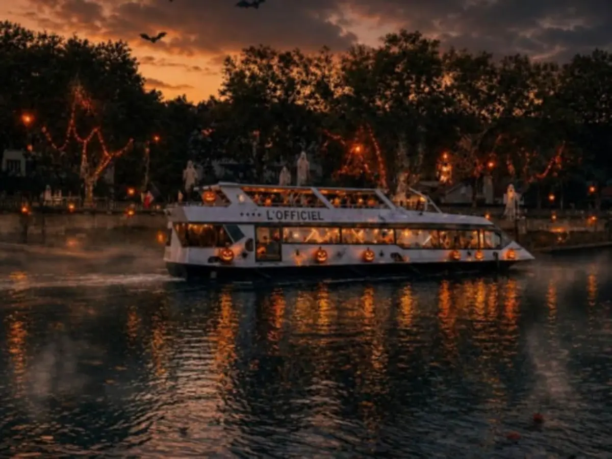 Croisi&egrave;re Halloween &agrave; bord de l'Officiel &agrave; Lyon (69)