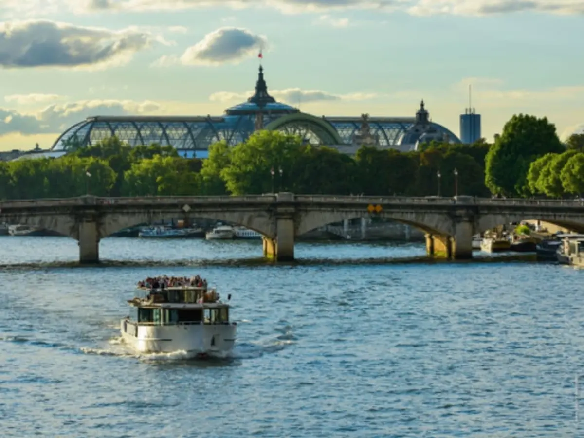 Croisière pause gourmande sur la Seine par Les Vedettes de Paris