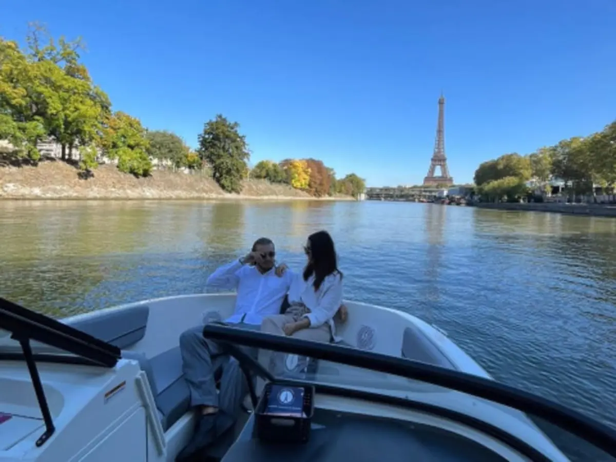 Croisière privée Paris secrets depuis Saint-Cloud (92)