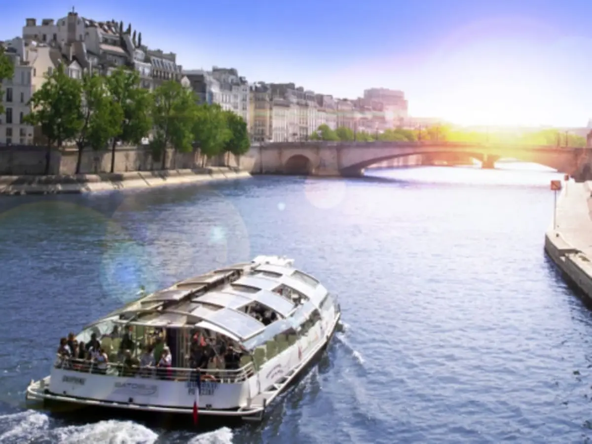 Croisière promenade sur la Seine par Batobus
