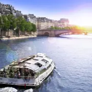 Croisière promenade sur la Seine par Batobus