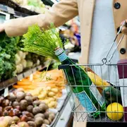 Curieux café. Bien manger : mission impossible ?