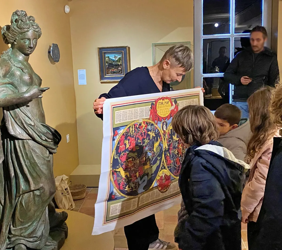 Tous au musée ! la tête dans les étoiles