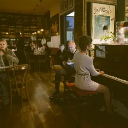 Olinka Mitroshina - Soirée piano bar (Jazz/Blues/Originals songs)