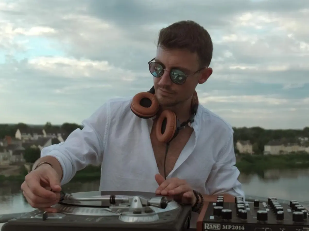 Soirée tropical house avec DJ Hugo Selva
