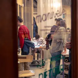 Atelier trousse customisées  avec l'association Détour 