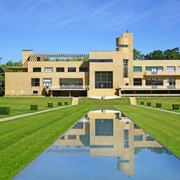De l’Art nouveau à l’Art déco : Robert Mallet-Stevens et la villa Cavrois